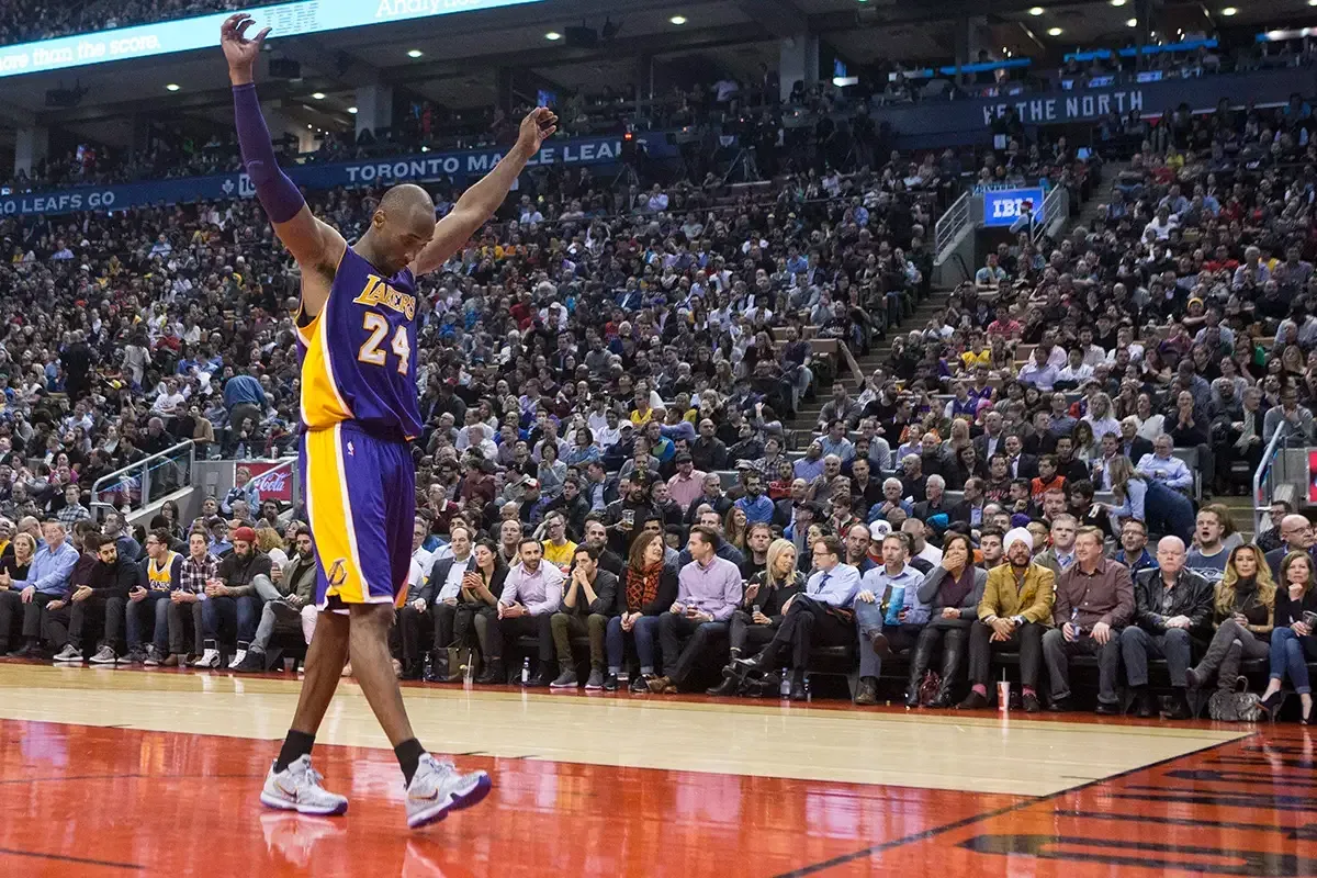 Kobe Bryant says farewell after 20 years; tickets for final game soar to $24K - National | Globalnews.ca