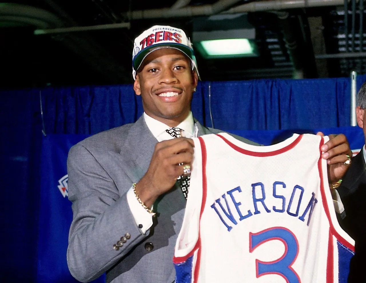 allen-iverson-draft-111920-e1605835481219.jpg