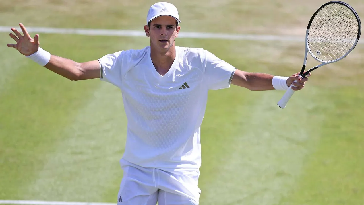 jodar-wimbledon-2026-thursday.jpg
