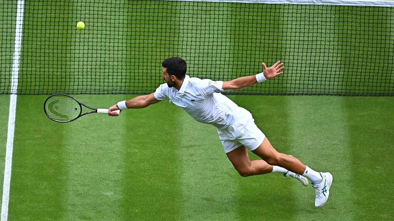 djokovic-wimbledon-2025-saturday-3a (1).jpg