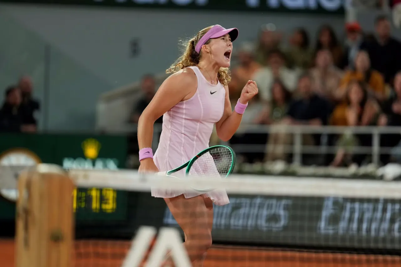 aiGLVweQX7-eWvb1_MirraAndreevaDemi-finalesRoland-Garros2026_JC22511.JPG